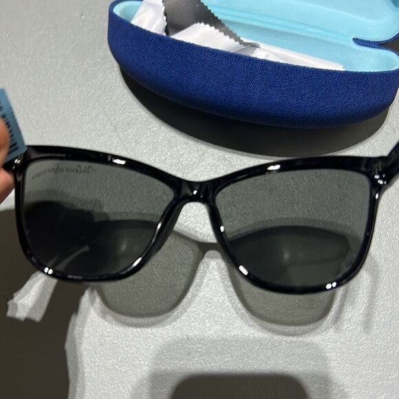 Valerie Spencer Sunglasses + Hard-case + Cloth - Picture 6 of 13